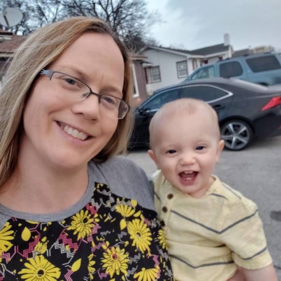 Meet your Posher, Amber - Picture 1 of 1